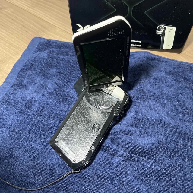 SANYO Xacti デジタルムービーカメラ DMX-CG11(W) SANYO Xacti デジタルムービーカメラ DMX-CG11(W)