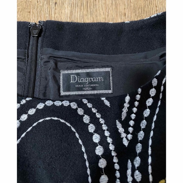 GRACE CONTINENTAL(グレースコンチネンタル)のDiagram ダイアグラム 刺繍 ワンピース レディースのワンピース(ひざ丈ワンピース)の商品写真