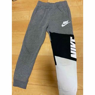 ナイキ(NIKE)のナイキ　スウェットパンツ　120㎝(パンツ/スパッツ)