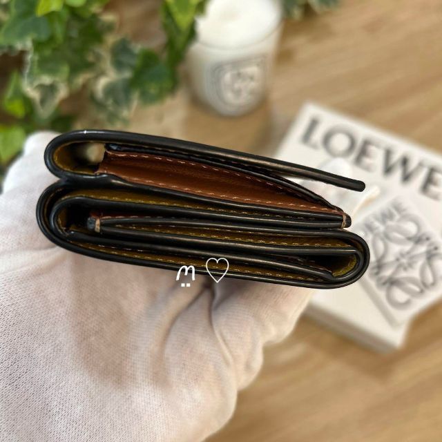 LOEWE ロエベ アナグラム トライフォールド 三つ折りコンパクトミニ