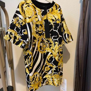 ヴェルサーチ(VERSACE)の大幅値下げします。　新品未使用　VERSACE キッズ　Tシャツ　半袖　タグ付き(Tシャツ/カットソー)