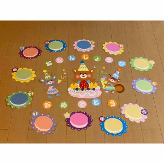 誕生日表　誕生表　壁面飾り　マカロン　新年度　保育園　幼稚園　施設(型紙/パターン)
