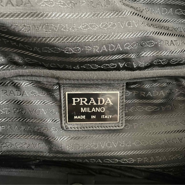 PRADA(プラダ)のモモミナ様✨PRADA2wayキャリーバッグ　ボストン　ゴロ　ネームタグ付き メンズのバッグ(トラベルバッグ/スーツケース)の商品写真