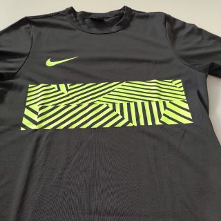 ナイキ(NIKE)のNIKE　Tシャツ　Sサイズ(ウェア)