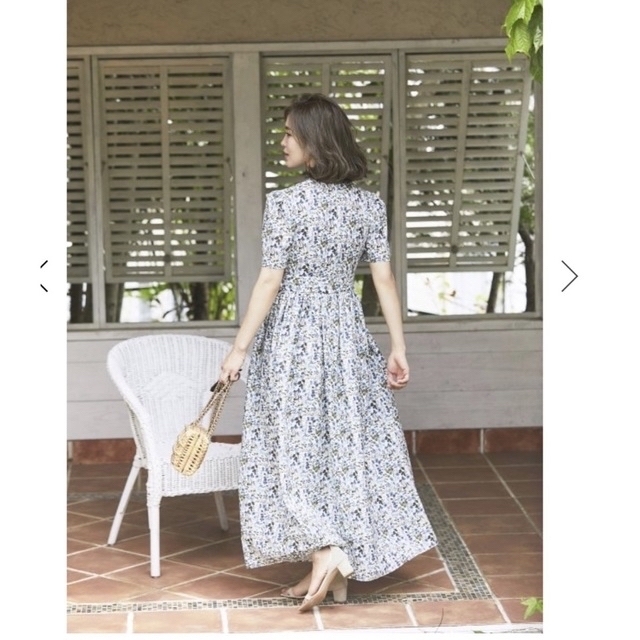 超激得 新品☆セブンテン フラワープリントカシュクールワンピースの