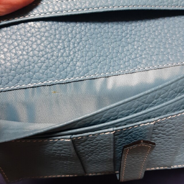 本革　長財布　新品未使用　ターコイズブルー レディースのファッション小物(財布)の商品写真