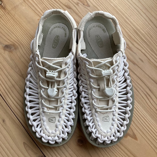 KEEN - 値下!!美品KEEN UNEEKサンダル 23.5cm