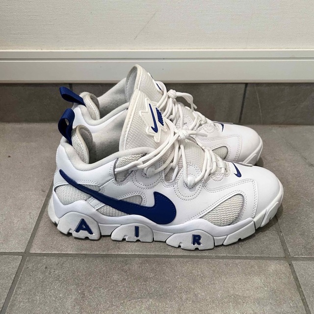 NIKE(ナイキ)の【美品】NIKE エアバラージLow White Blue  メンズの靴/シューズ(スニーカー)の商品写真