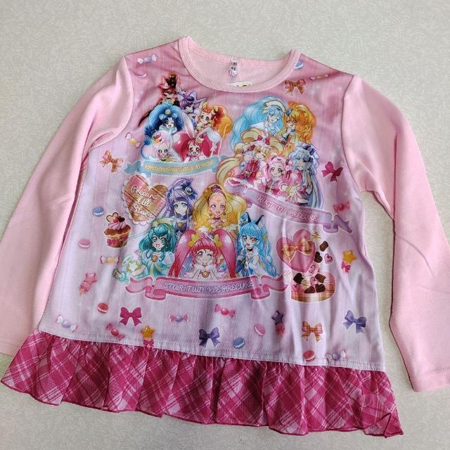 プリキュアキュアオールスターズ 光るパジャマ ピンク 長袖  130 バンダイ キッズ/ベビー/マタニティのキッズ服女の子用(90cm~)(パジャマ)の商品写真