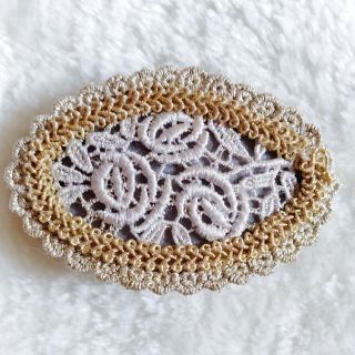 刺繍のバレッタ(ヘアピン)