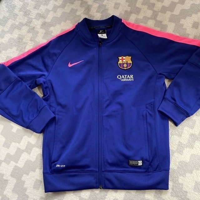 NIKE(ナイキ)のネイビー✖️ピンクのみ スポーツ/アウトドアのサッカー/フットサル(ウェア)の商品写真