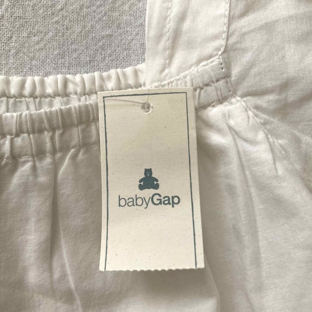 babyGAP(ベビーギャップ)の629 くう様専用　babyGap 綿毛舞う刺繍をあしらったセットアップ キッズ/ベビー/マタニティのベビー服(~85cm)(ワンピース)の商品写真