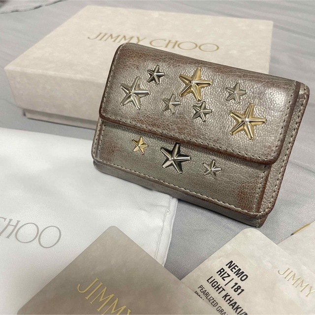 JIMMY CHOO(ジミーチュウ)の【JIMMY CHOO】三つ折財布 箱付き レディースのファッション小物(財布)の商品写真