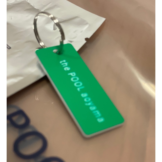 FRAGMENT(フラグメント)の新品　希少　レア　the pool aoyama keytag メンズのファッション小物(その他)の商品写真