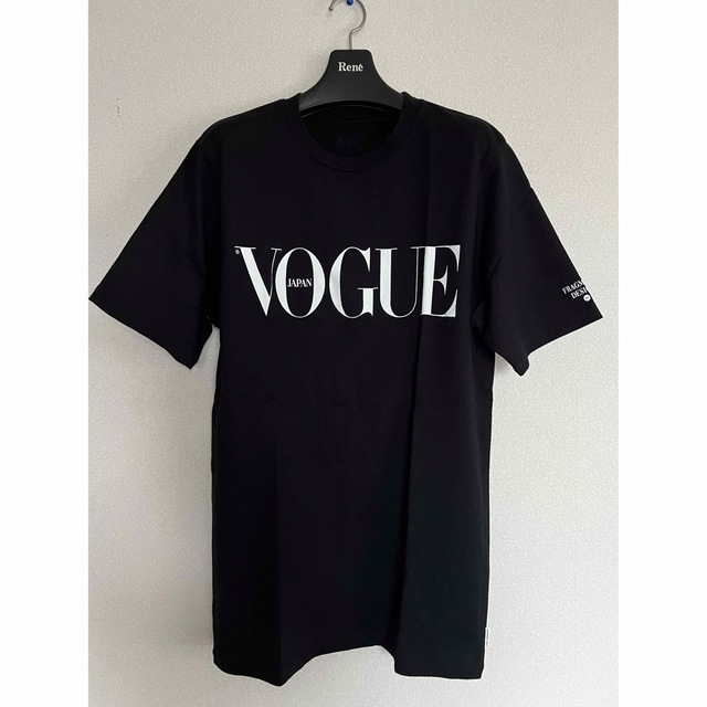 THE CONVENI VOGUE MAGAZINE TEE