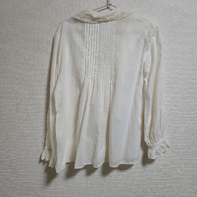 ZARA(ザラ)のZARA ザラ　フリルコットンブラウス レディースのトップス(シャツ/ブラウス(長袖/七分))の商品写真