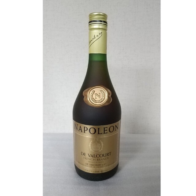 未開栓古酒 】 DE VALCOURT NAPOLEON ブランデーの通販 by ぽち 未開栓古酒 】 DE VALCOURT NAPOLEON ブランデーの通販 by ぽち