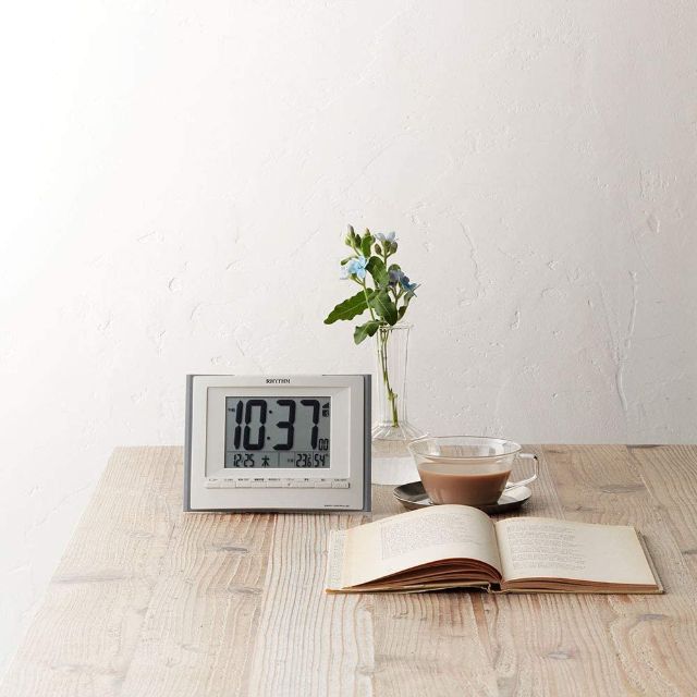 リズム(RHYTHM) シチズン 掛け時計 目覚まし時計 電波時計 デジタル R188 置き掛け兼用 カレンダー 温度 ・ 湿度 表示 茶