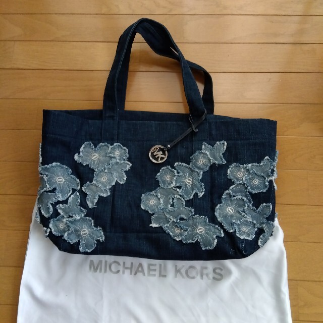 MICHAEL KORS デニムトートバッグ ダメージフラワー 未使用 新品入荷