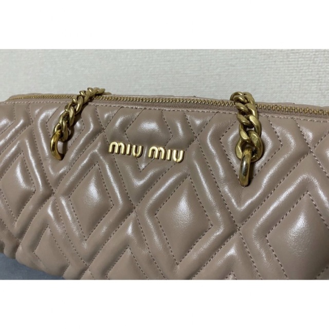 miumiu(ミュウミュウ)のmiumiu ハンドバッグ ショルダー  チェーン 3way レディースのバッグ(ショルダーバッグ)の商品写真