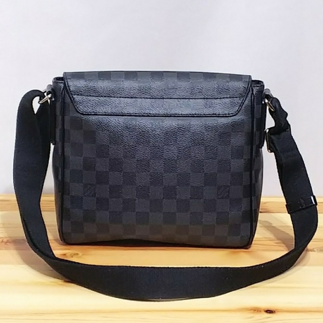 ✨美品✨ルイヴィトン ダミエグラフィット ディストリクトPM ショルダーバッグ