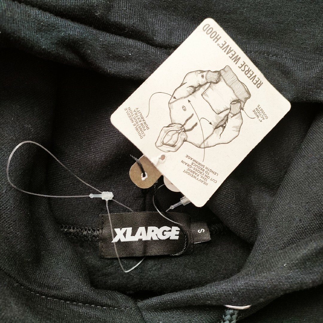 XLARGE(エクストララージ)の【新品未使用】XLARGE(エクストララージ)プルオーバー　フーディースウェット メンズのトップス(パーカー)の商品写真