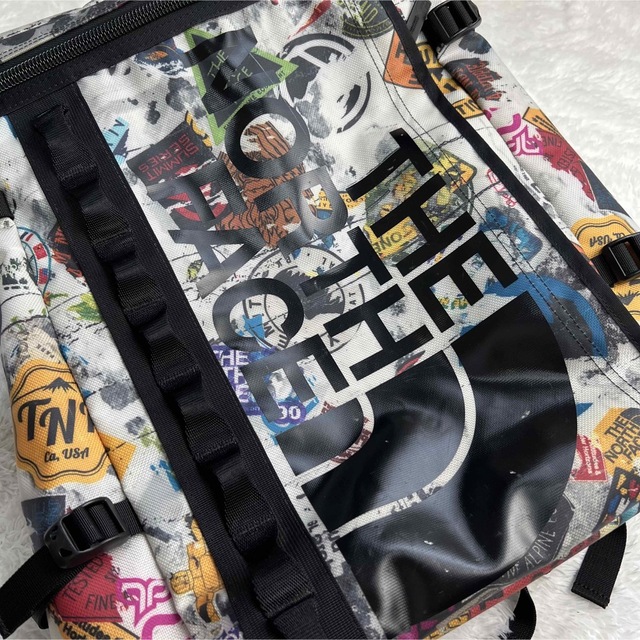 人気柄 ノースフェイス ヒューズボックス ステッカープリント2 30L