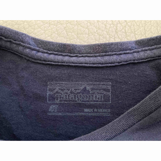 patagonia(パタゴニア)のpatagonia  パタゴニア  キッズ  Tシャツ  4T  100 110 キッズ/ベビー/マタニティのキッズ服男の子用(90cm~)(Tシャツ/カットソー)の商品写真