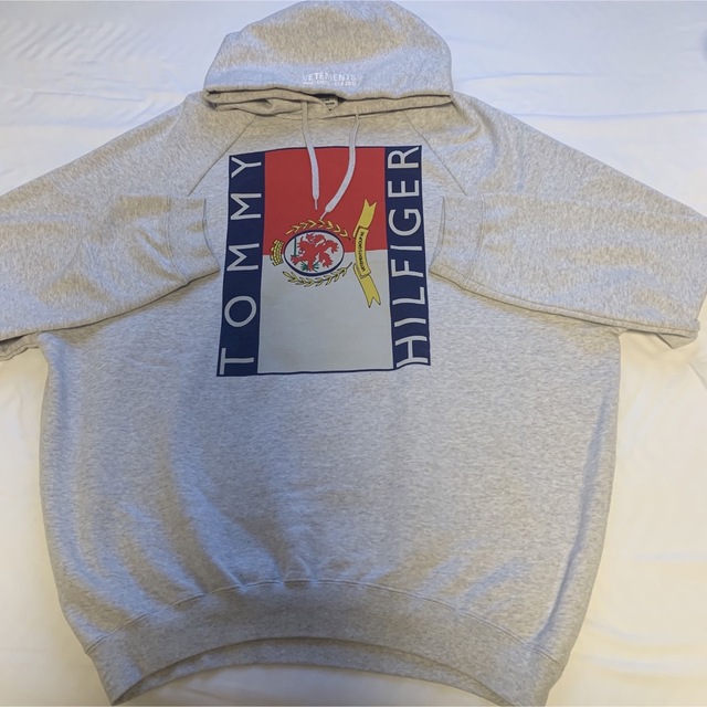 VETEMENTS(ヴェトモン)のVETEMENTS TOMMY HILFIGER メンズのトップス(パーカー)の商品写真