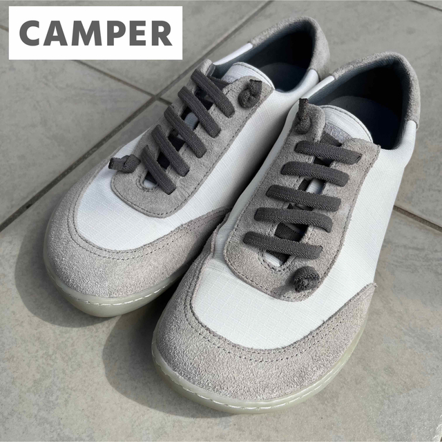 CAMPER(カンペール)のカンペール スニーカー 25.5 メンズ ホワイト メンズの靴/シューズ(スニーカー)の商品写真