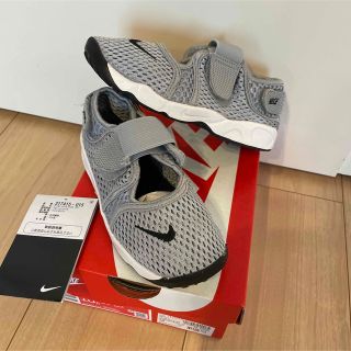 ナイキ(NIKE)のNIKE LITTLE RIFT 16cm グレー(サンダル)