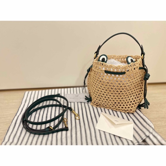 ANYA HINDMARCH - 【アニヤハインドマーチ】Raffia Frogクロスボディ