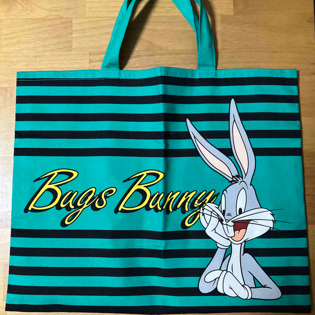 【Bugs Bunny】セット商品 手さげカバンと巾着袋 キッズ/ベビー/マタニティのこども用バッグ(レッスンバッグ)の商品写真