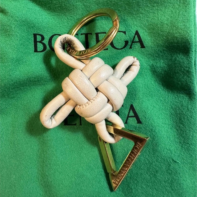 BOTTEGA VENETA ボッテガ キーリング トライアングル キーリング