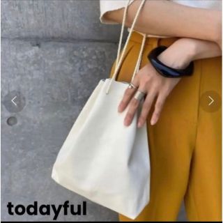 トゥデイフル(TODAYFUL)の美品 Todayful ソフトレザーパース 白(ハンドバッグ)