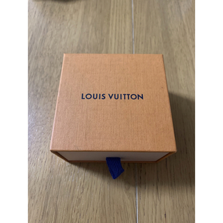 ルイヴィトン(LOUIS VUITTON)の美品 Vuitton 空箱 １つ(ショップ袋)