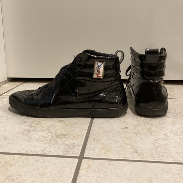 美品☆イヴサンローラン YVES SAINT LAURENT エナメルスニーカー 有名
