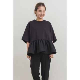 yori  ヘムフリルワイドTee 新品未使用　完売(Tシャツ/カットソー(半袖/袖なし))