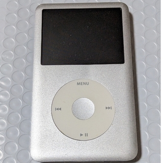 アイポッド(iPod)の美品　iPod　classic　160GB シルバー　アップル　アイポッド(ポータブルプレーヤー)