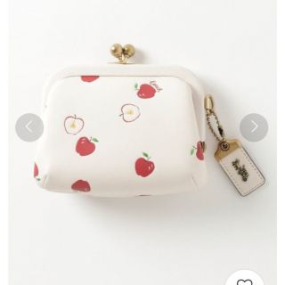 コーチ(COACH)のcoach キスロック コイン ケース ウィズ スキャッタード アップル (財布)