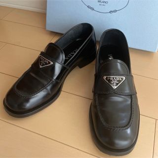 プラダ(PRADA)のプラダローファー☆大人気！ブラック(ローファー/革靴)