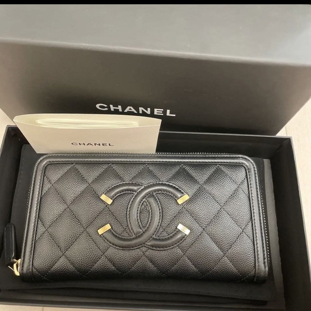 CHANELフィリグリー長財布