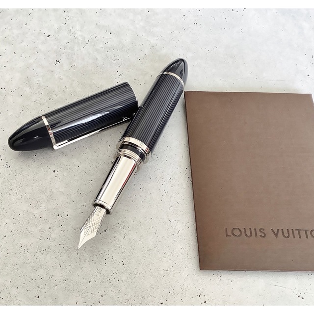 【今日の超目玉】  新品 - VUITTON LOUIS ルイ・ヴィトン LOUISVUITTON 18k カーゴ 万年筆 ペン+マーカー