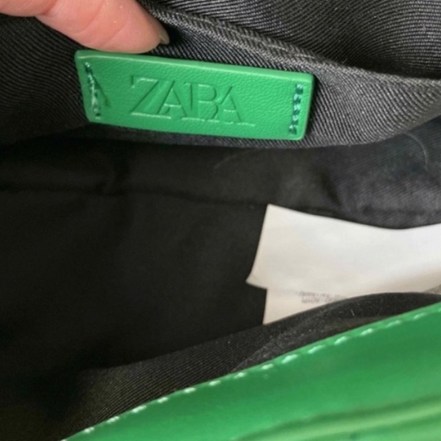 ZARA(ザラ)のZARAショルダーバック メンズのバッグ(ショルダーバッグ)の商品写真