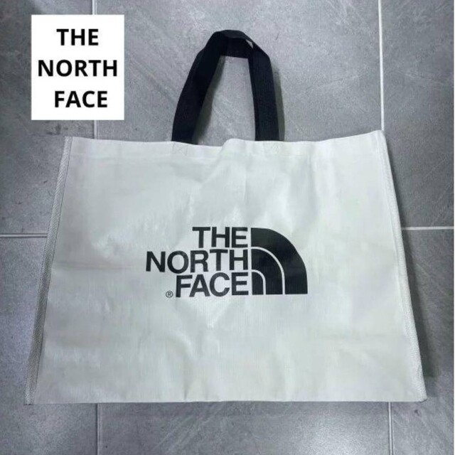 THE NORTH FACE(ザノースフェイス)のTHE NORTH FACE　トートバッグ　エコバック　ショッパー　日本未発売 レディースのバッグ(トートバッグ)の商品写真