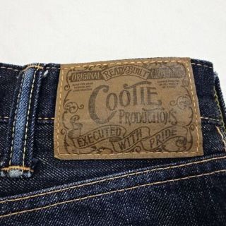 COOTIE - クーティ☆濃紺セルビッジストレート☆32☆ウェスト約85cmの ...