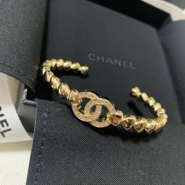 クーポン期間限定お値下げ♡CHANEL バングル