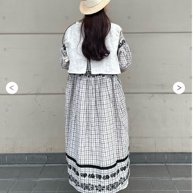 TSUHARU by Samansa Mos2 - 新品 TSUHARU レースモチーフ柄刺繍ベスト
