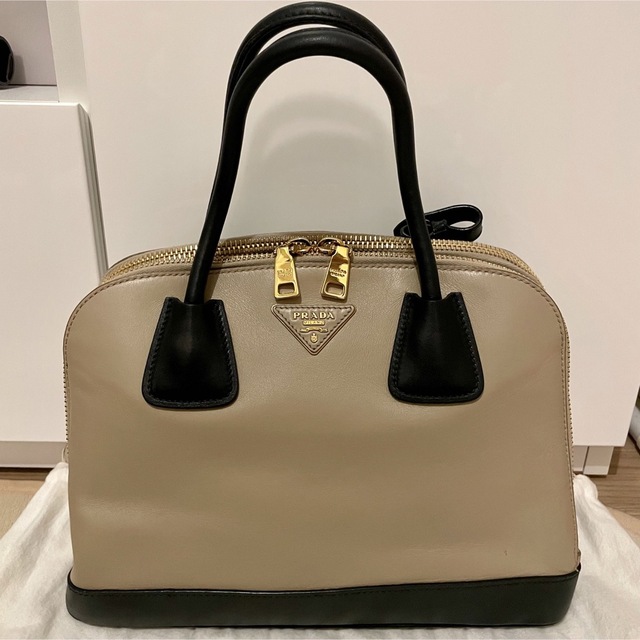 PRADA ハンドバッグ 限定カラー