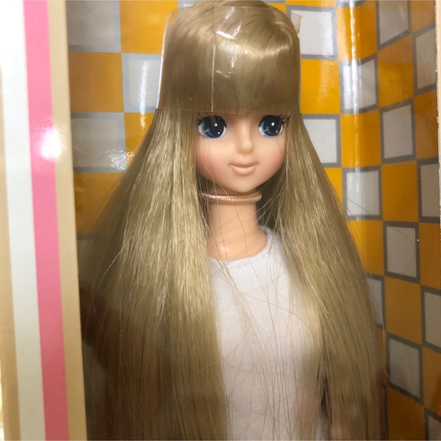 大人気 ジェニーフレンドサユリ 2022年神戸三宮BASICモデル リカちゃん